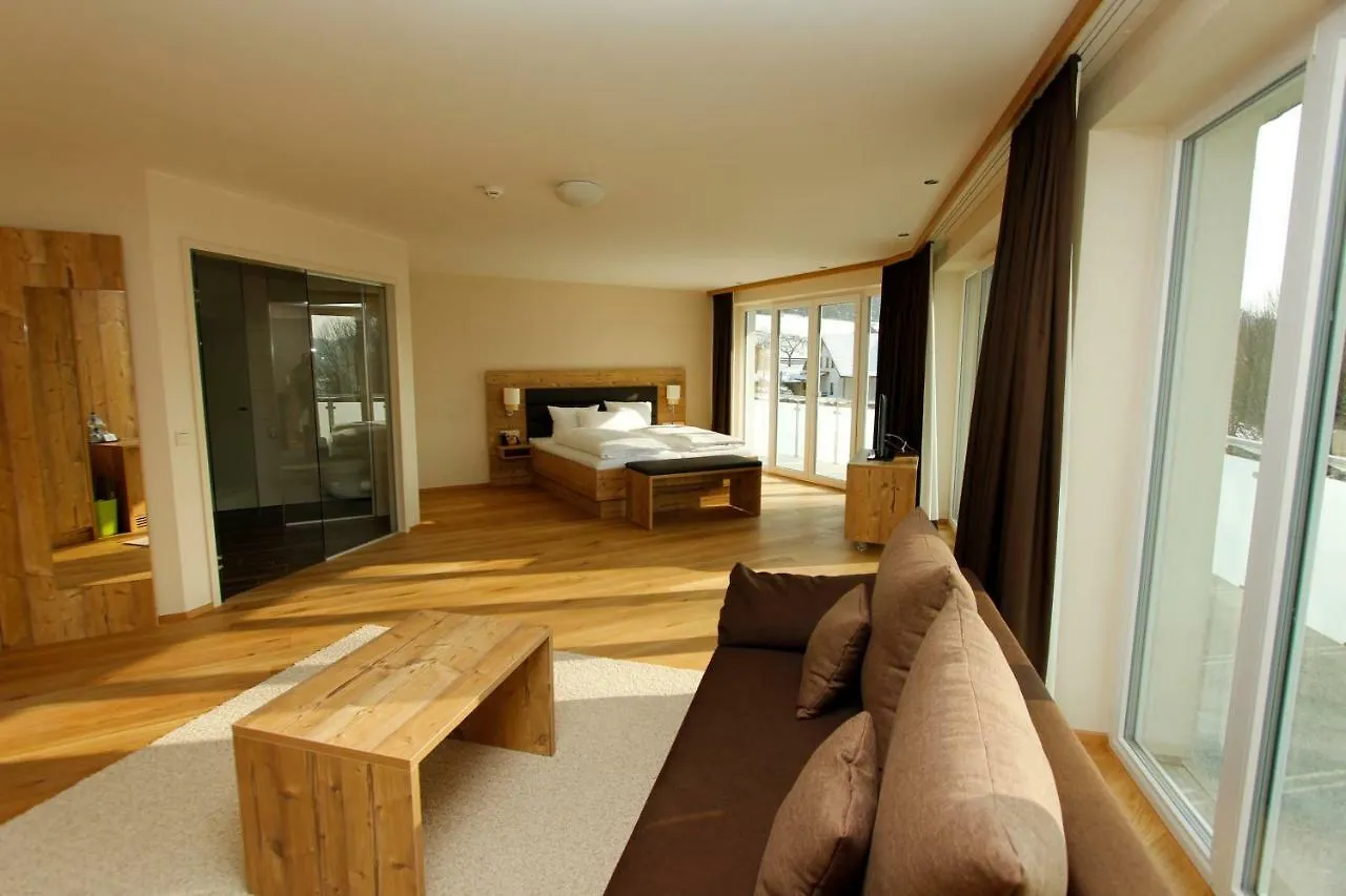 Hotel Dirsch Wellness & Spa Resort Emsing 4*,